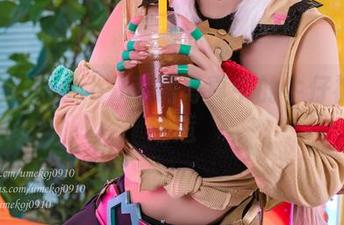徘徊在Umeko J私房写真中的牛仔裤意外邂逅